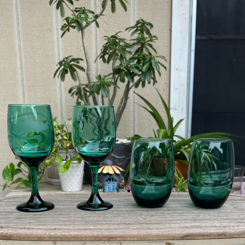 Vintage Set of 4 Libbey Juniper Wine Glasses ~ 2 stemmed, 2 stemless